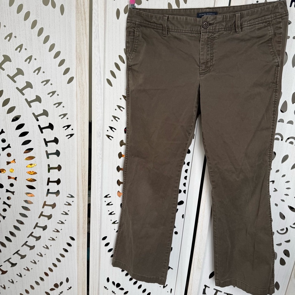 Banana Republic Martin Fit Khaki Chino Pants Brown Size 12 Stretch 28” Inseam